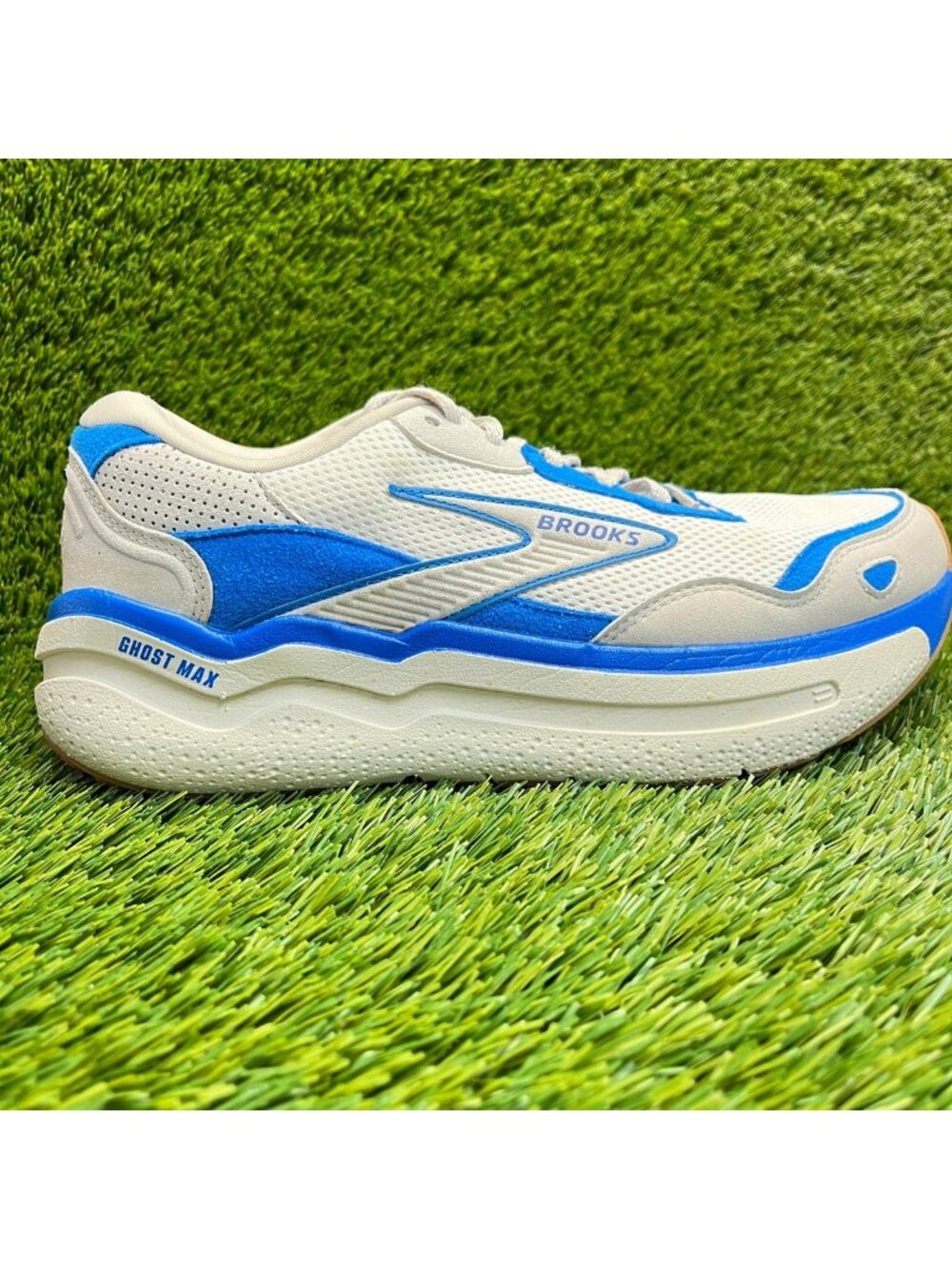 Brooks Ghost Max SE Womens Size 10.5 Beige Blue Athletic Running Shoes Sneakers